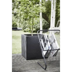 Capi Plantenbak Vierkant Lux Terrazo - L60 X B60 X H60cm - Zwart -Pokon Winkel capi plantenbak vierkant lux terrazo l60 x b60 x h60cm zwart plantenbak 7