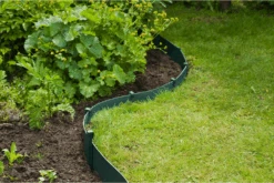 Tuinborderrand PE Groen 3mm - 10x0,15m - Nature 9 Tuinborderrand PE Groen 3mm - 10x0,15m - Nature -Pokon Winkel tuinborderrand pe groen 3mm 10x0 15m nature 3
